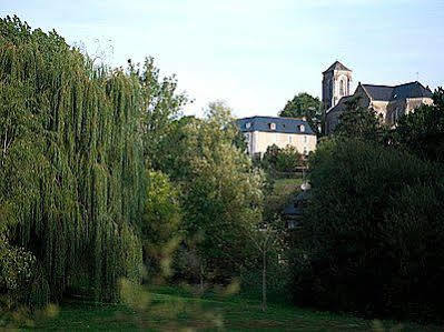 Logis Hotel Le Prieure Des Gourmands Châteaubriant 外观 照片